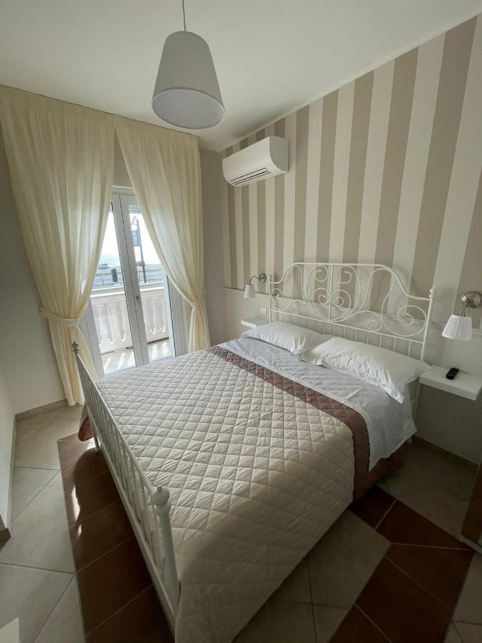 Crialesi Boutique Rooms Falerna Eksteriør bilde